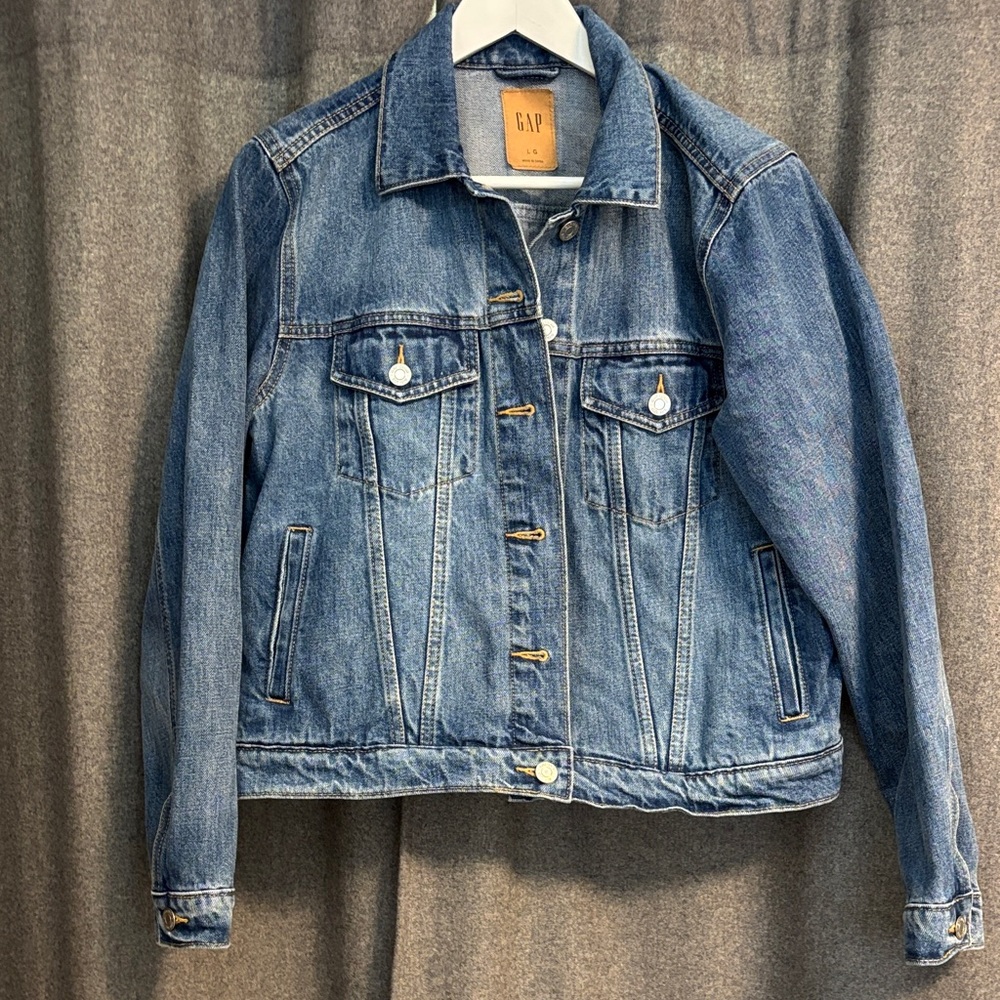 GAP Women's Classic Blue Jean Jacket
